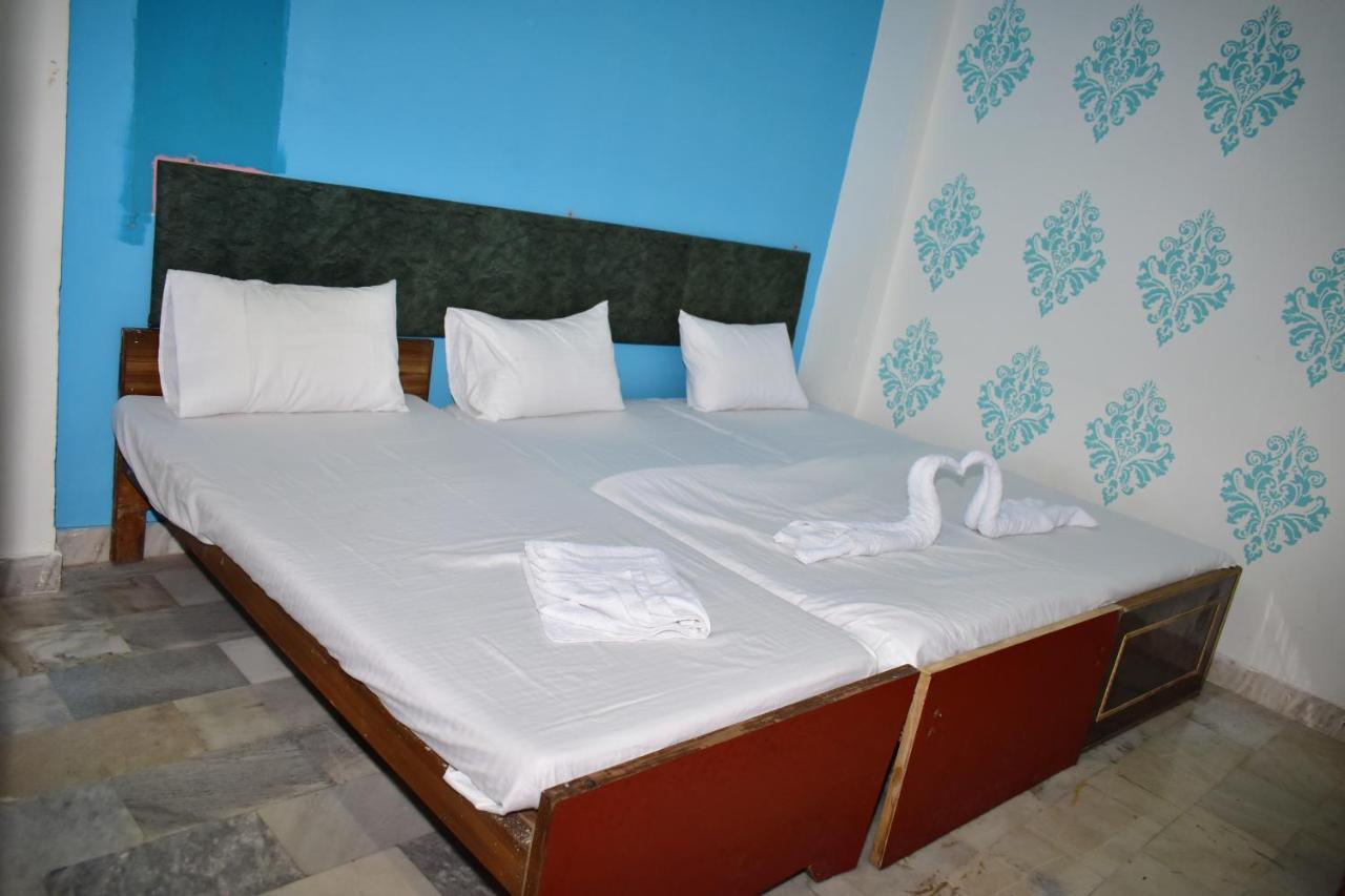 Sandhya Guest House Varanasi Near Ganga River Exterior foto