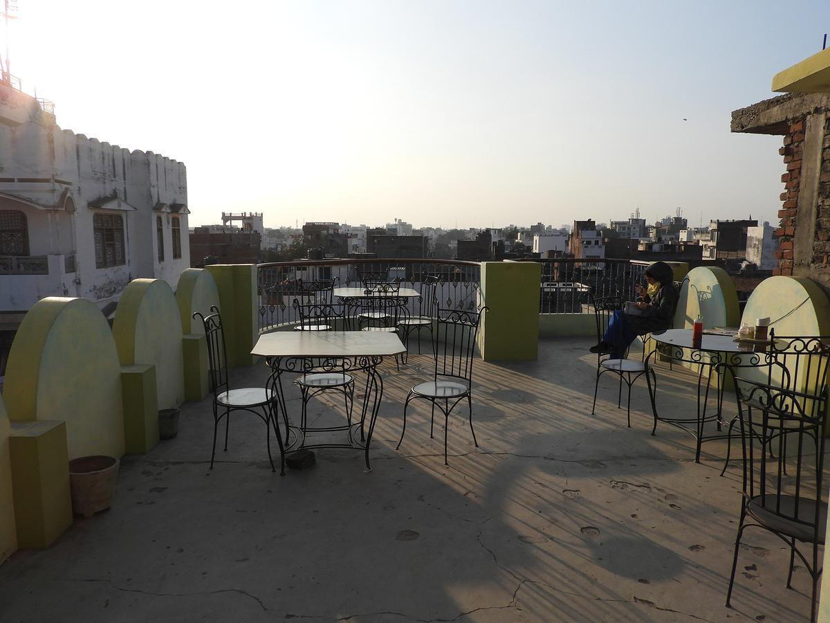 Sandhya Guest House Varanasi Near Ganga River Exterior foto